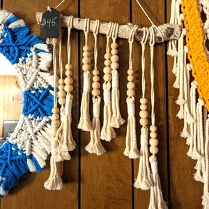 Macrame wall hang